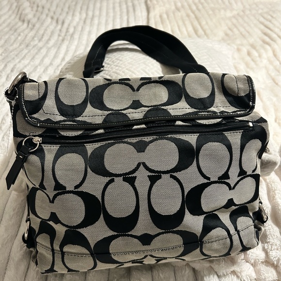 Coach Daisy Signature Canvas Messenger Bag - Picture 2 of 2